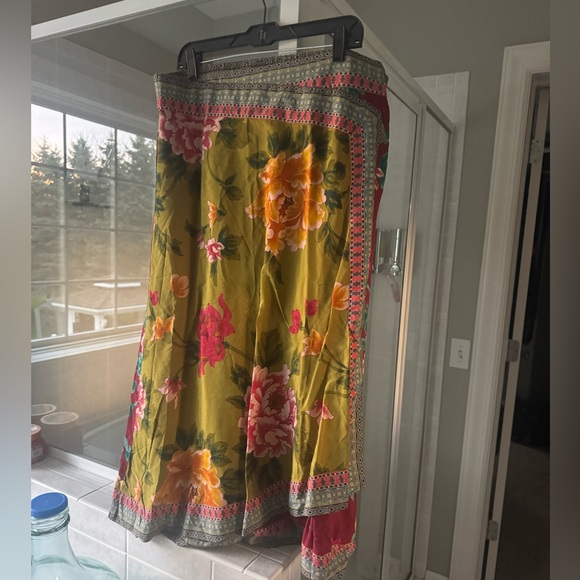 Sundance Dresses & Skirts - Sundance Multicolor Floral Tiered Skirt with Smocked Waist